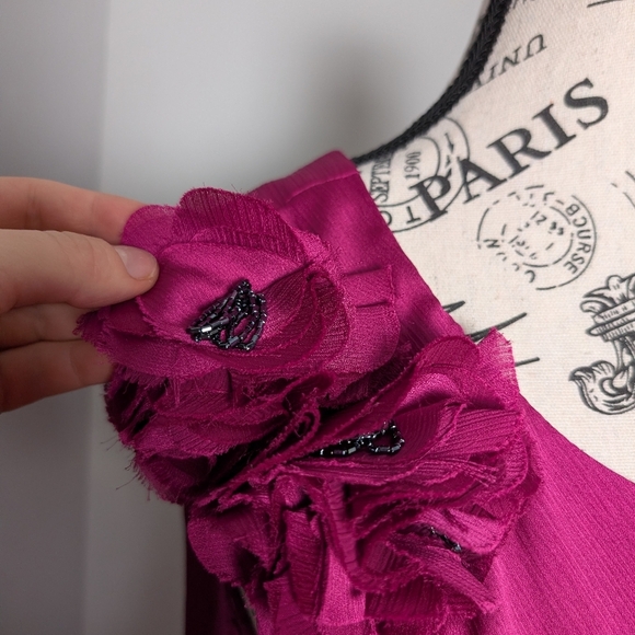 Le Chateau | One-Shoulder Cocktail Dress Medium, Purple Flower - Picture 6 of 7